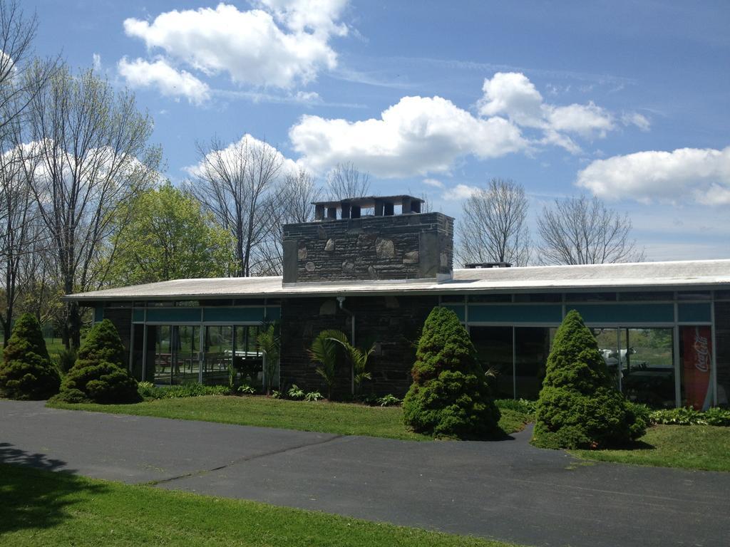 Lukans Farm Resort Hawley Exterior photo
