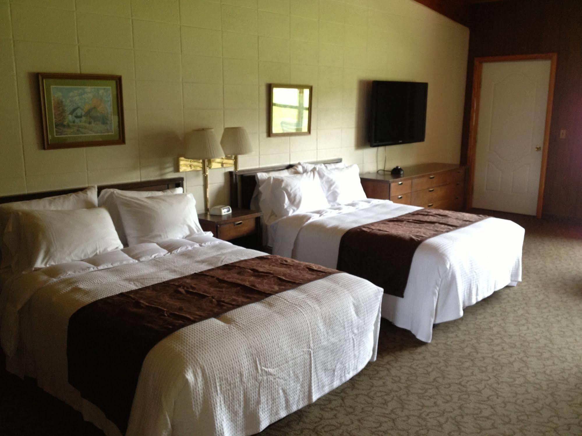 Lukans Farm Resort Hawley Exterior photo